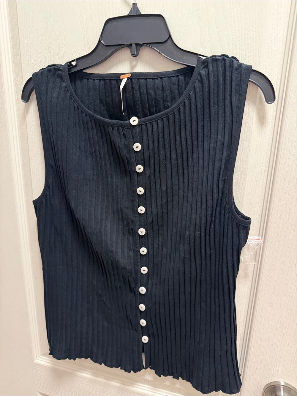 Free People Sleeveless Ribbed Button-Front Top - Black